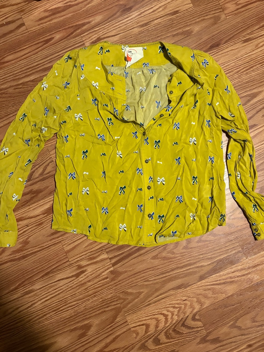 Women's Lime Green Bow Print Button-Up Blouse. Anthropologie. Size 2